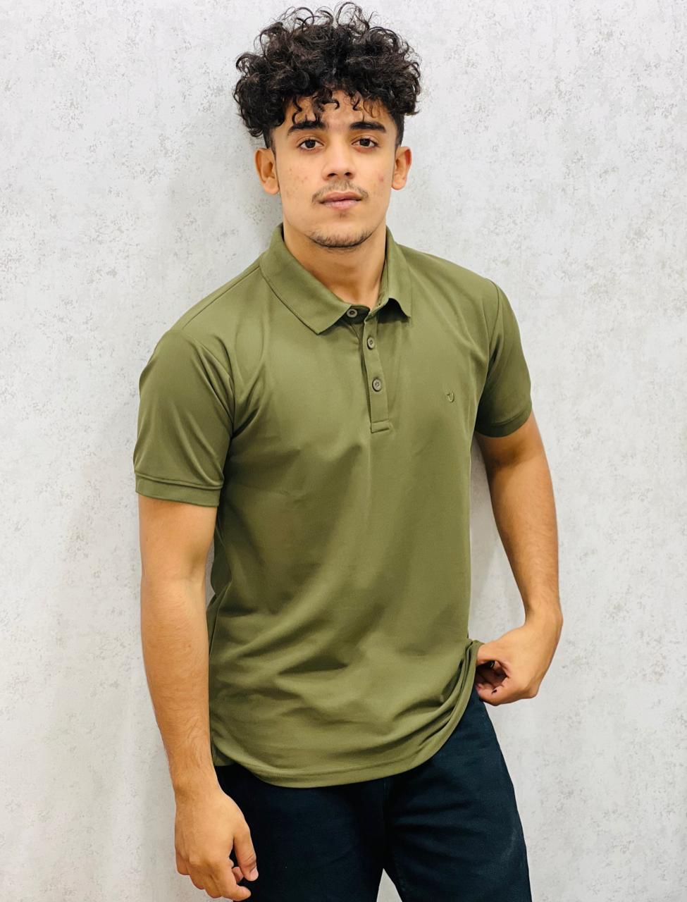 UD PREMIUM OLIVE GREEN COLLAR T-SHIRT